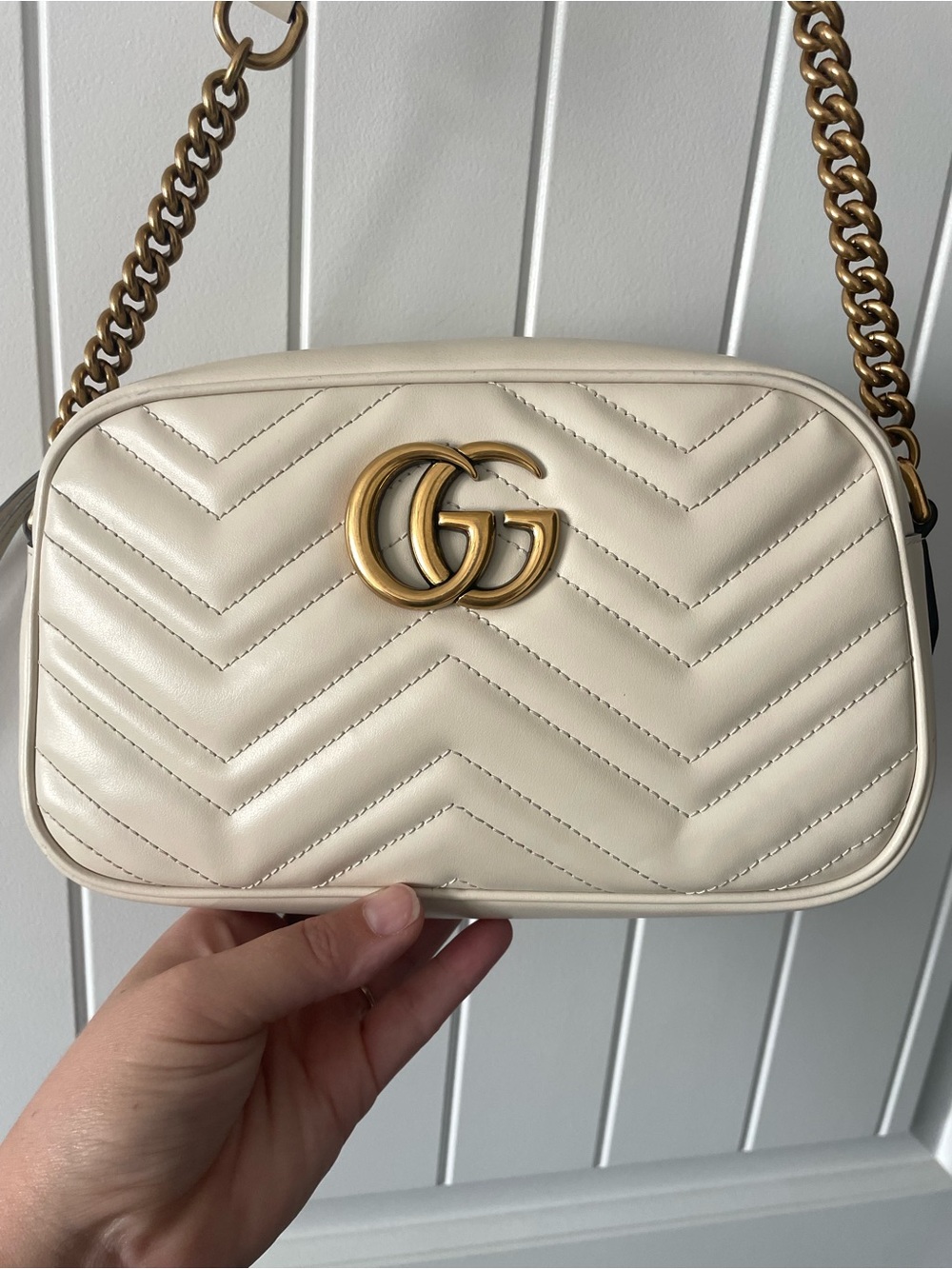 Gucci Cream GG Marmont Chevron Matelassé Crossbody Leather Camera Bag